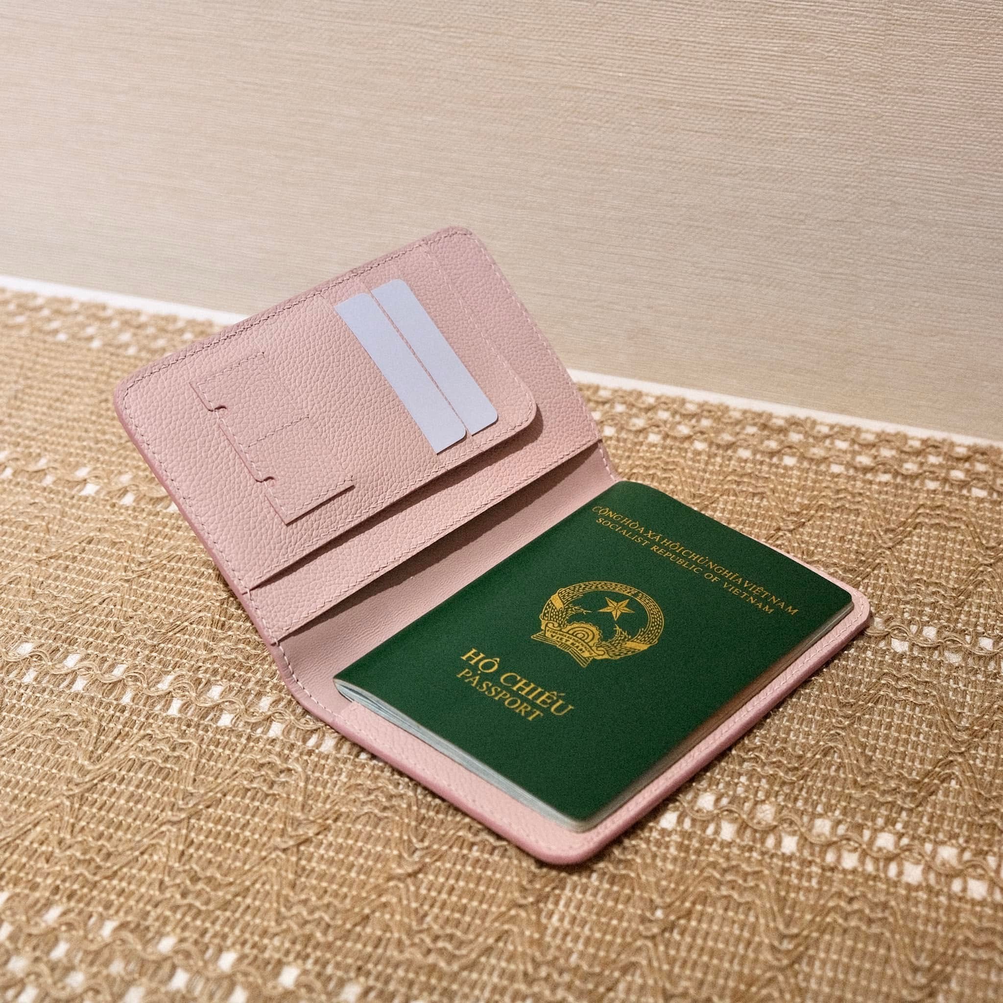 Bao da Passport kèm ngăn thẻ